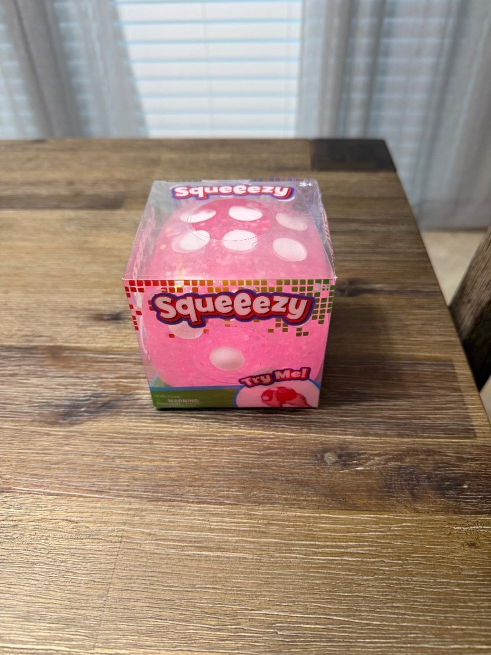 SUNNYDAYS dice squishy